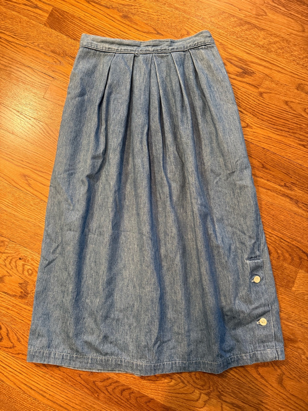 Vintage 90s Calvin Klein Sport denim skirt.  100% cotton   Sz 8
